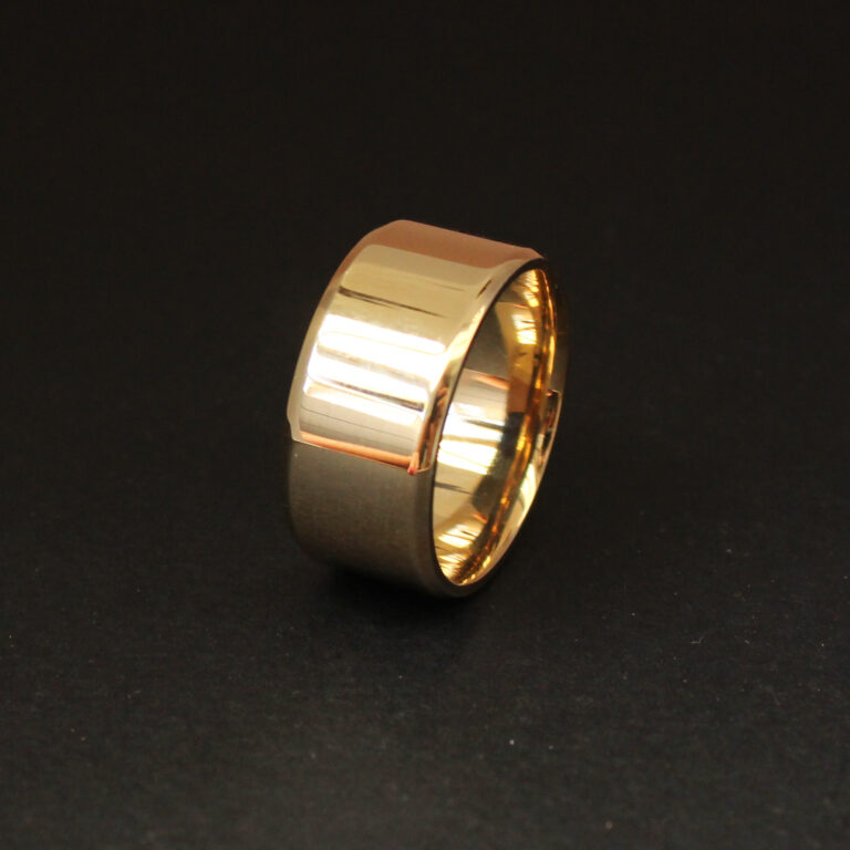 Men’s 9k yellow gold 10mm wide band